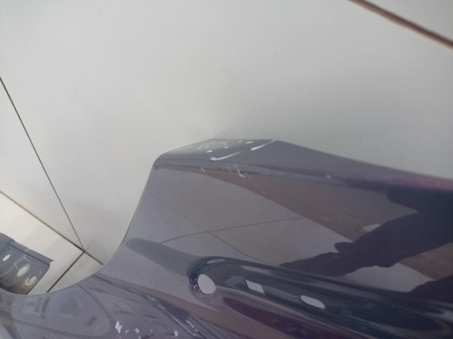 Крыло переднее левое