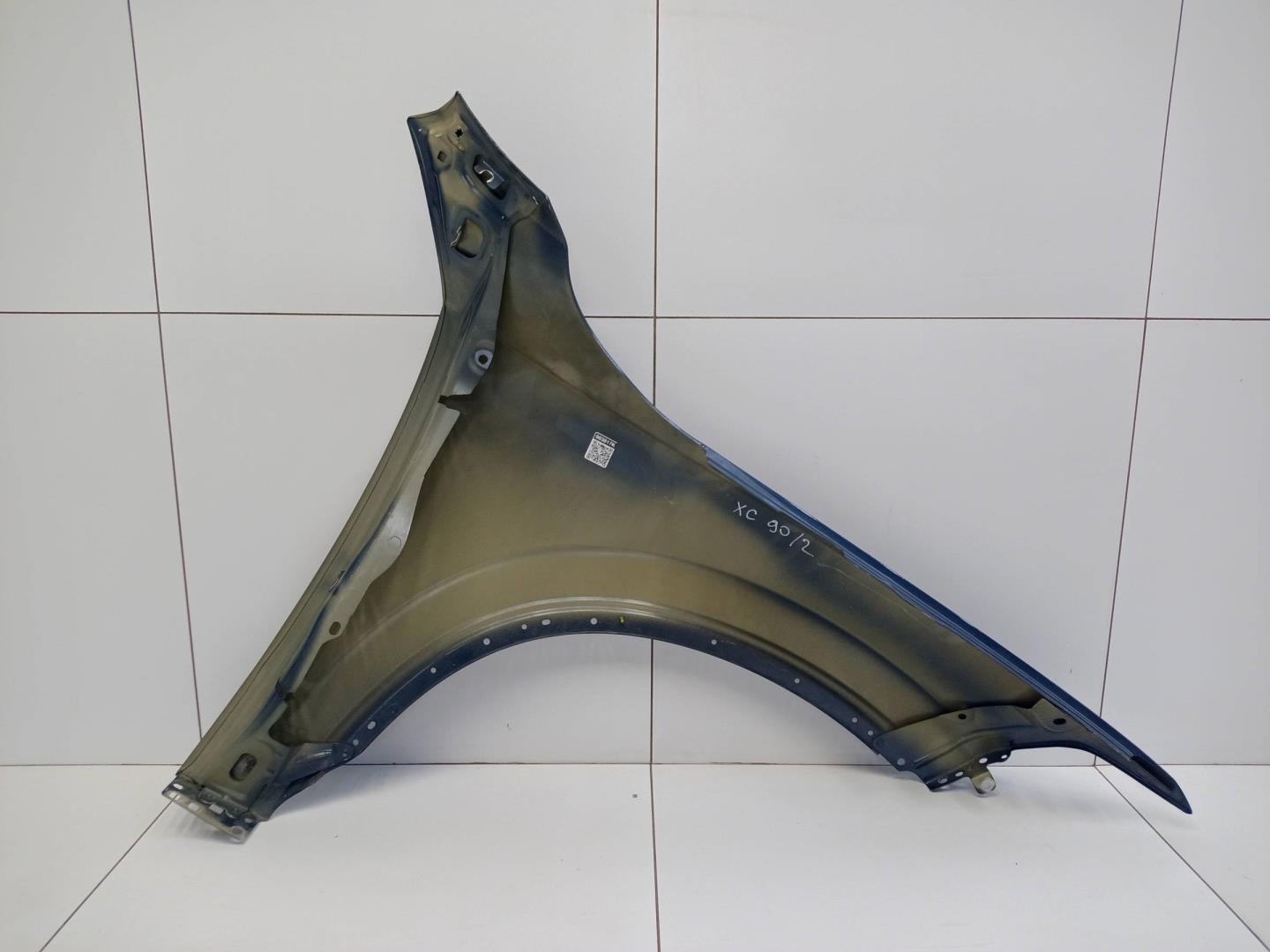 Крыло переднее левое