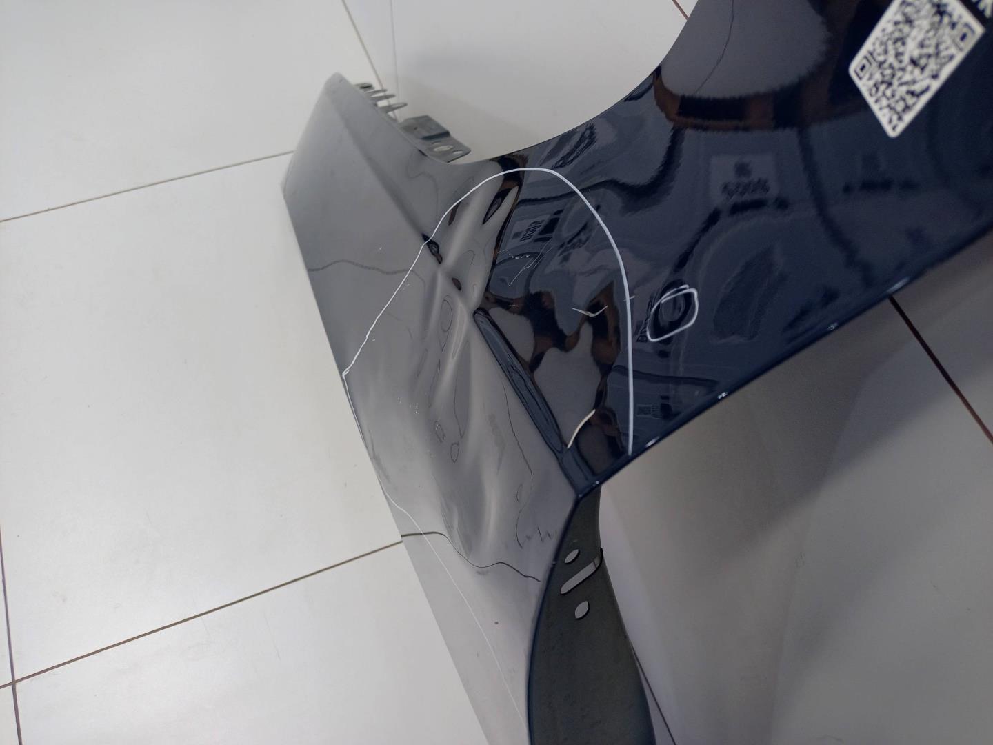 Крыло переднее левое