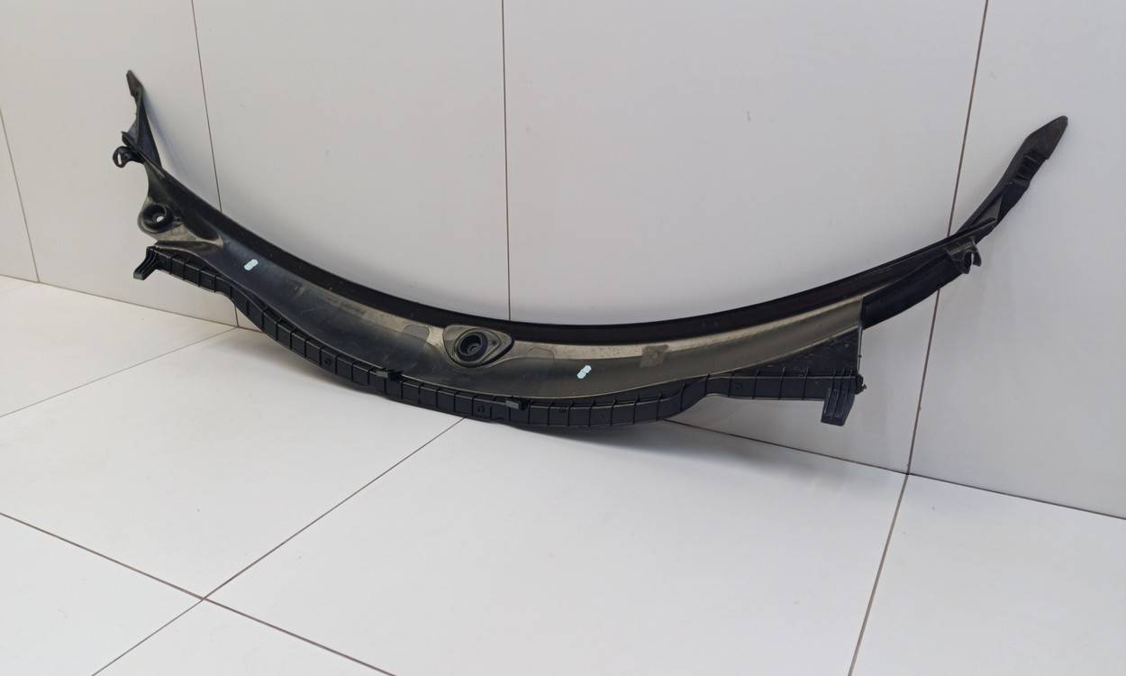 Решетка стеклоочистителей (Жабо)