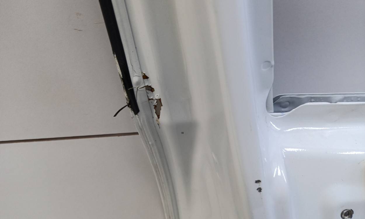 Дверь передняя левая