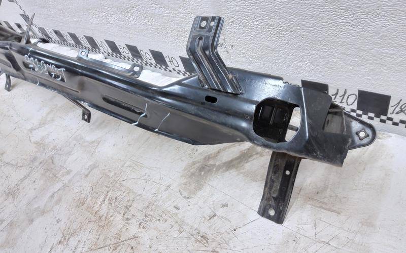 Усилитель заднего бампера