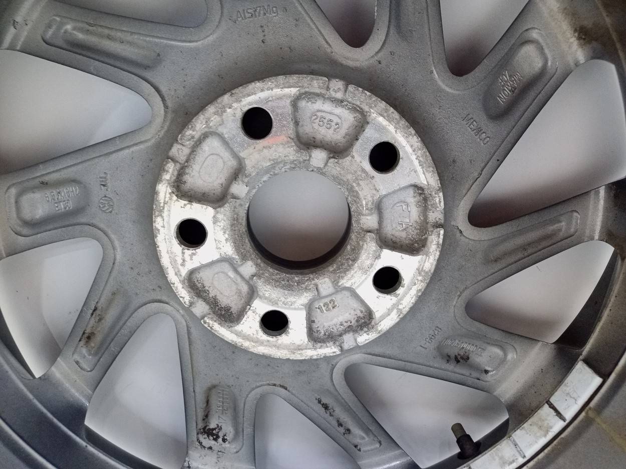 Диск колесный литой легкий сплав