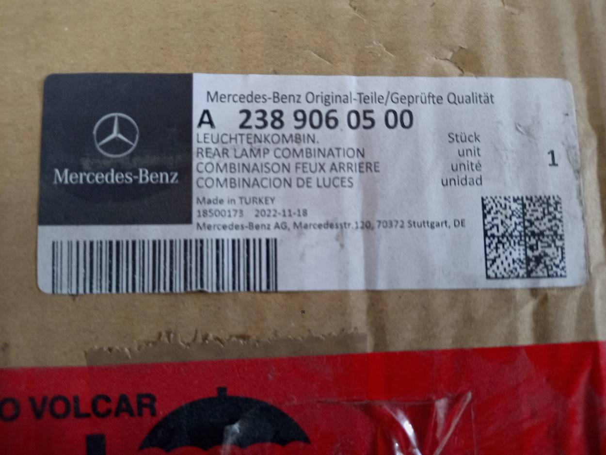 Фонарь задний наружный левый