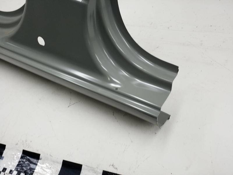 Кузовной элемент