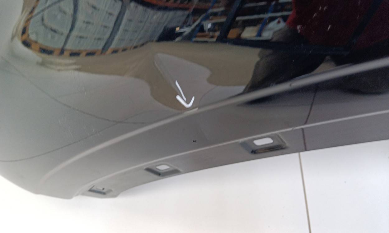 Крыло переднее левое