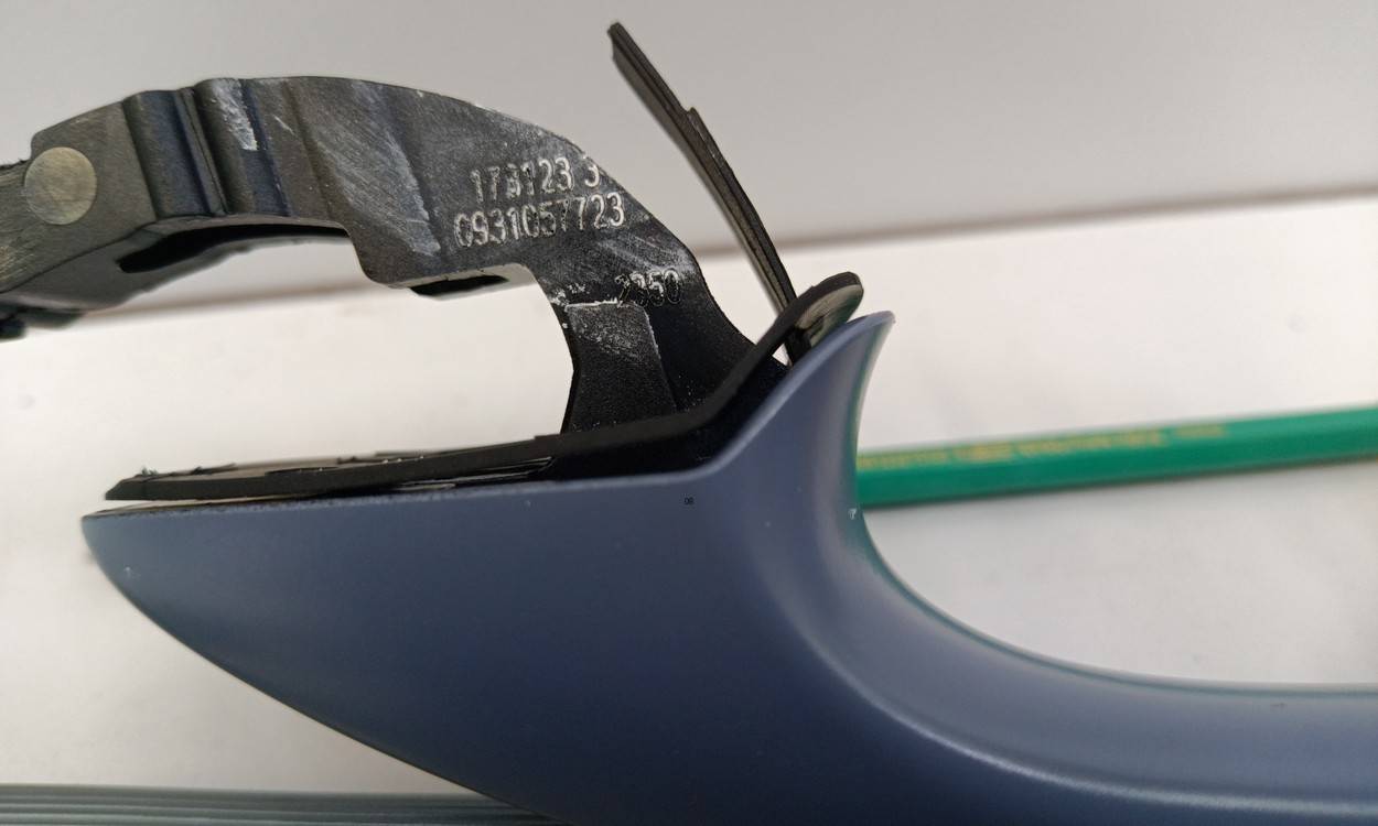 Ручка двери наружная правая