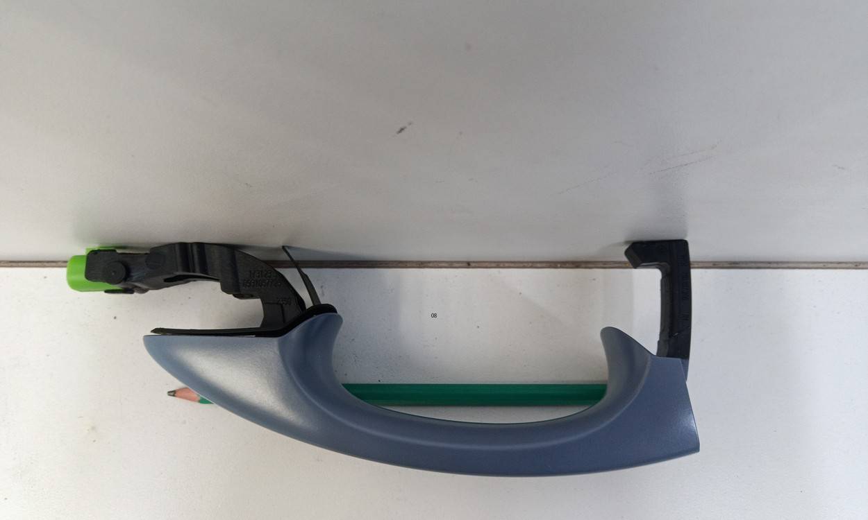 Ручка двери наружная правая