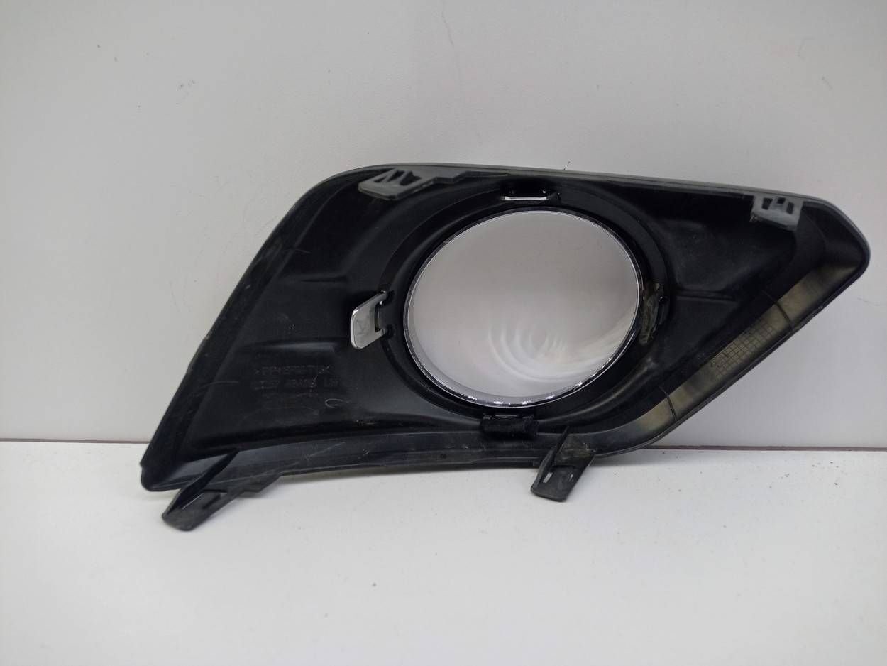 Накладка переднего бампера левая