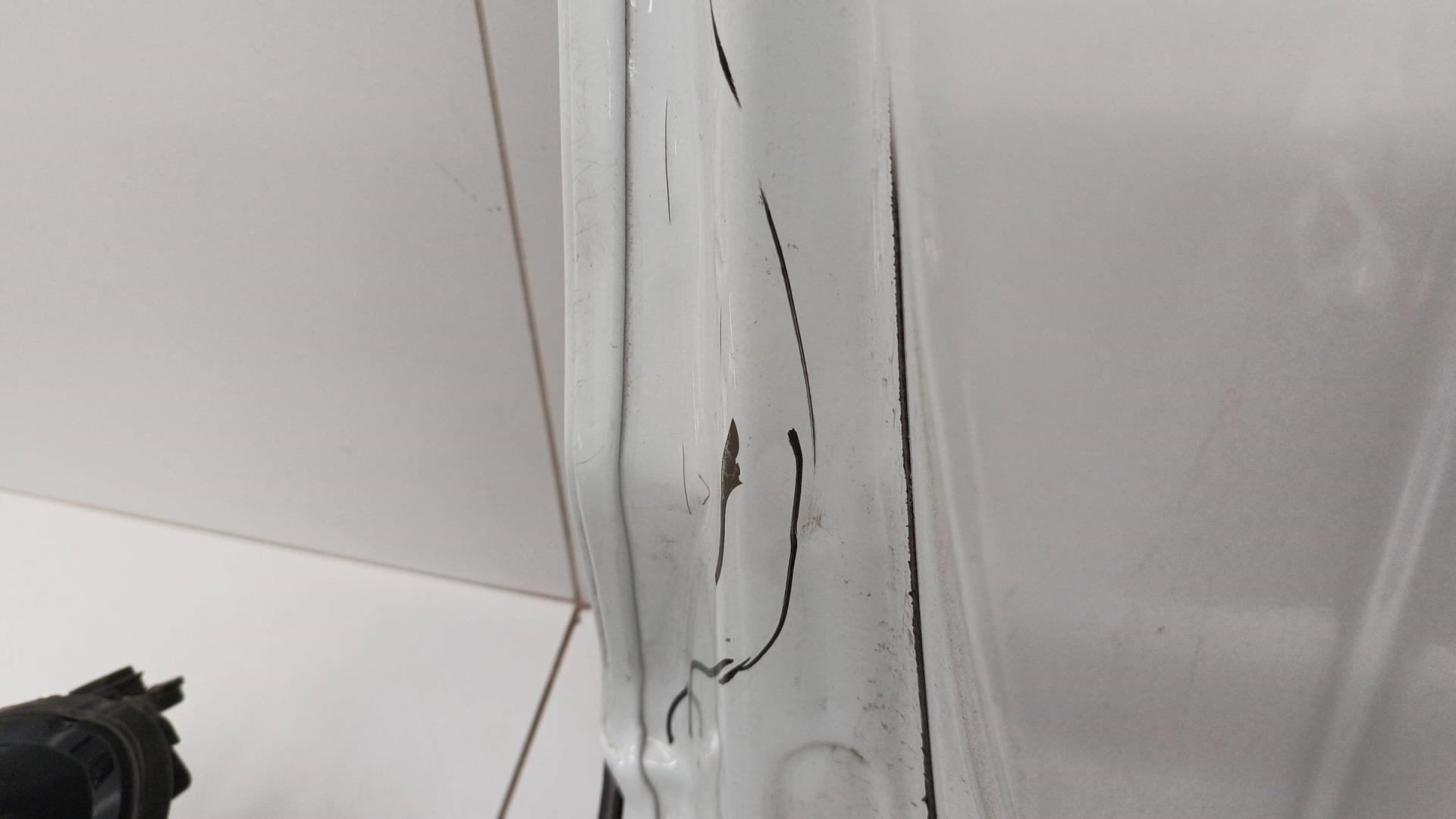 Дверь передняя левая