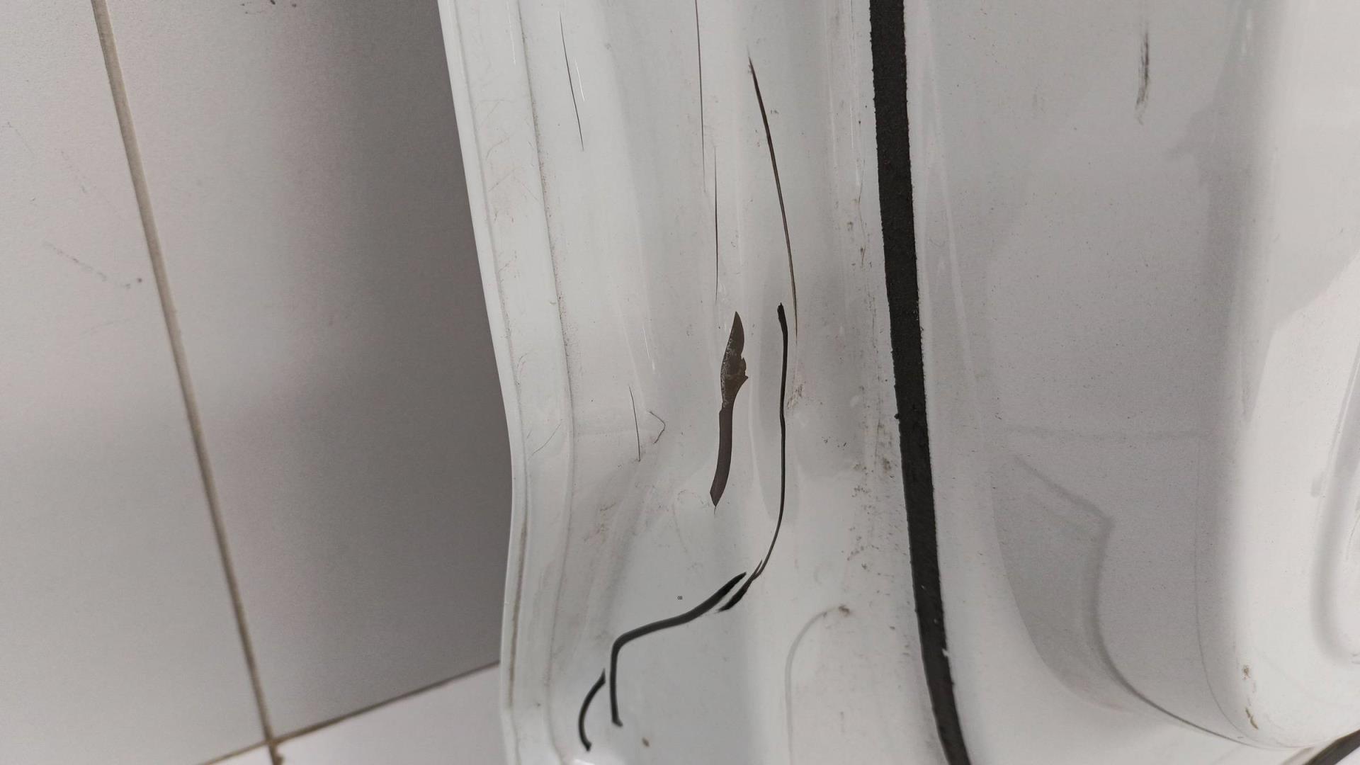 Дверь передняя левая