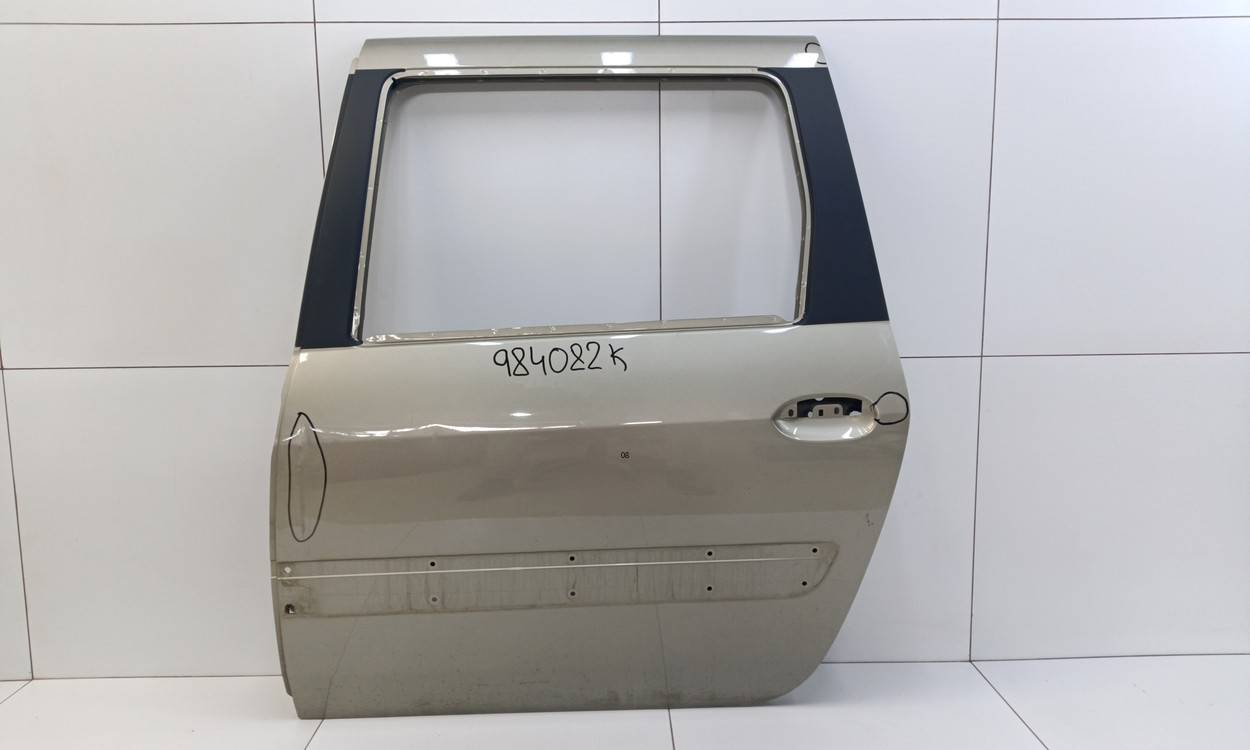 Дверь задняя левая