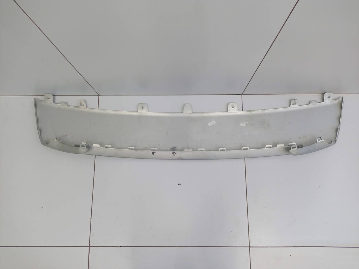Накладка переднего бампера