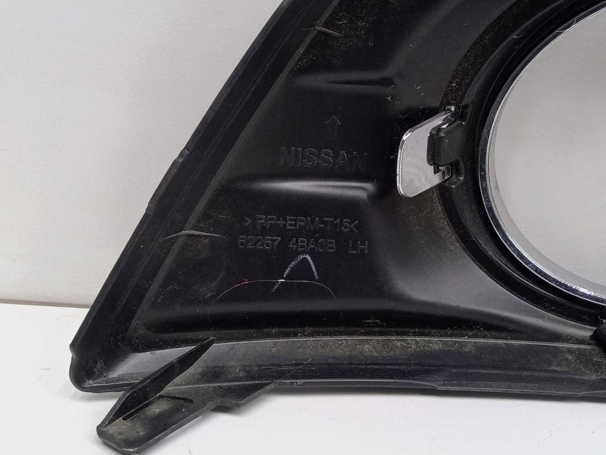 Накладка переднего бампера левая