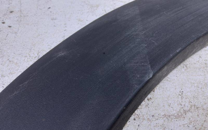 Накладка переднего крыла правого