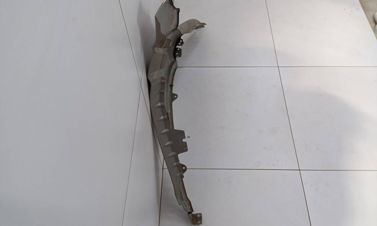 Крыло переднее левое