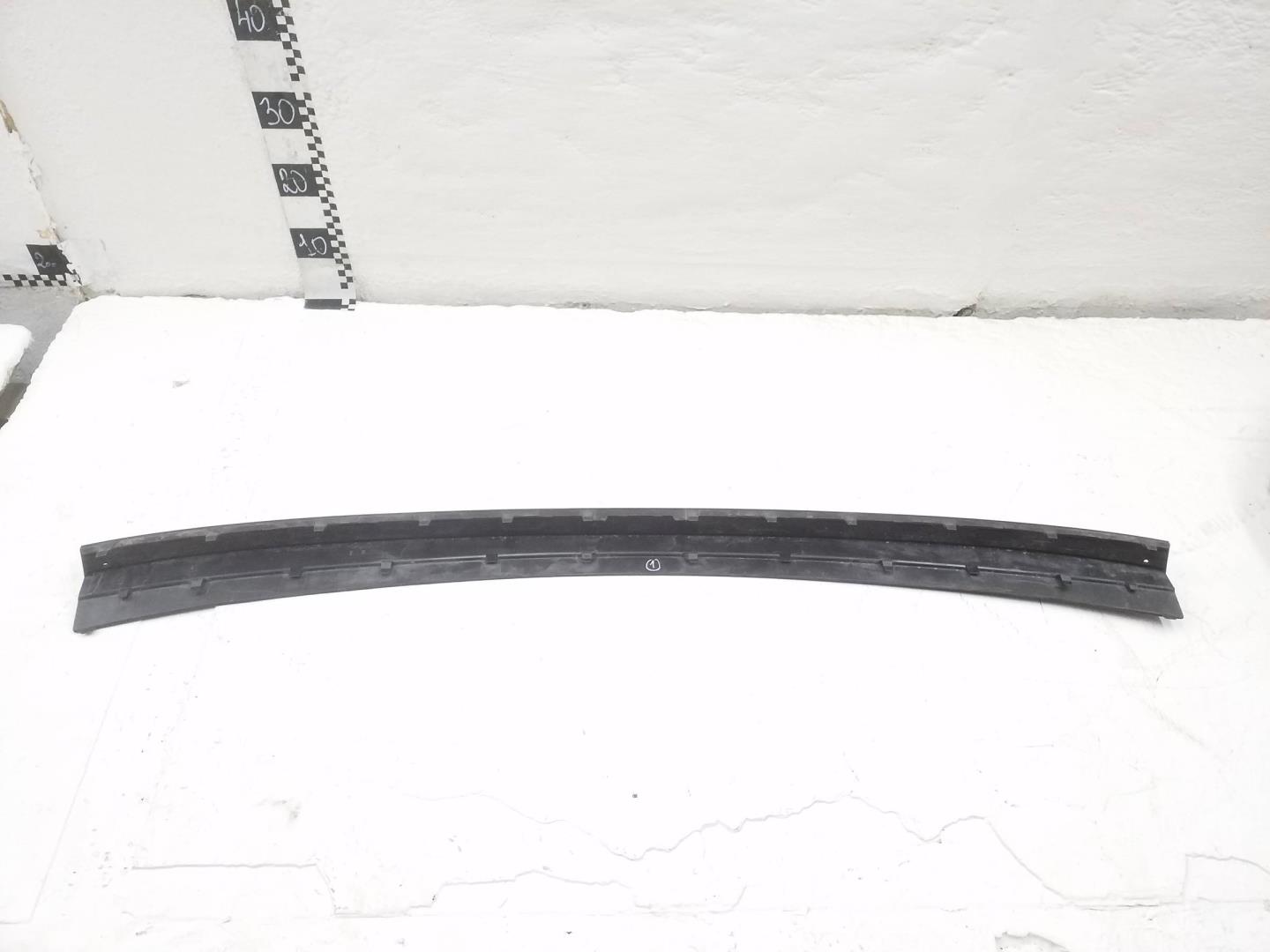 Накладка заднего бампера