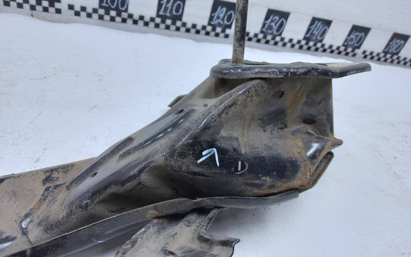 Усилитель заднего бампера