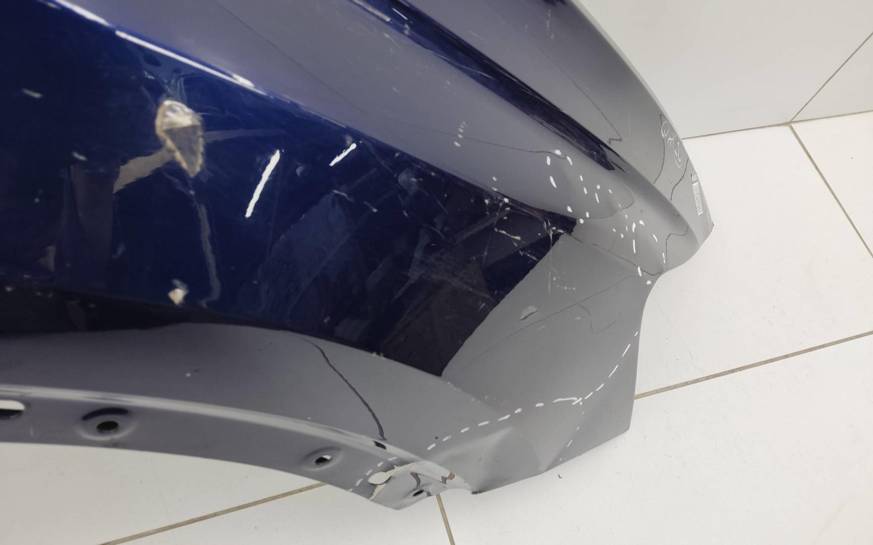 Крыло переднее правое