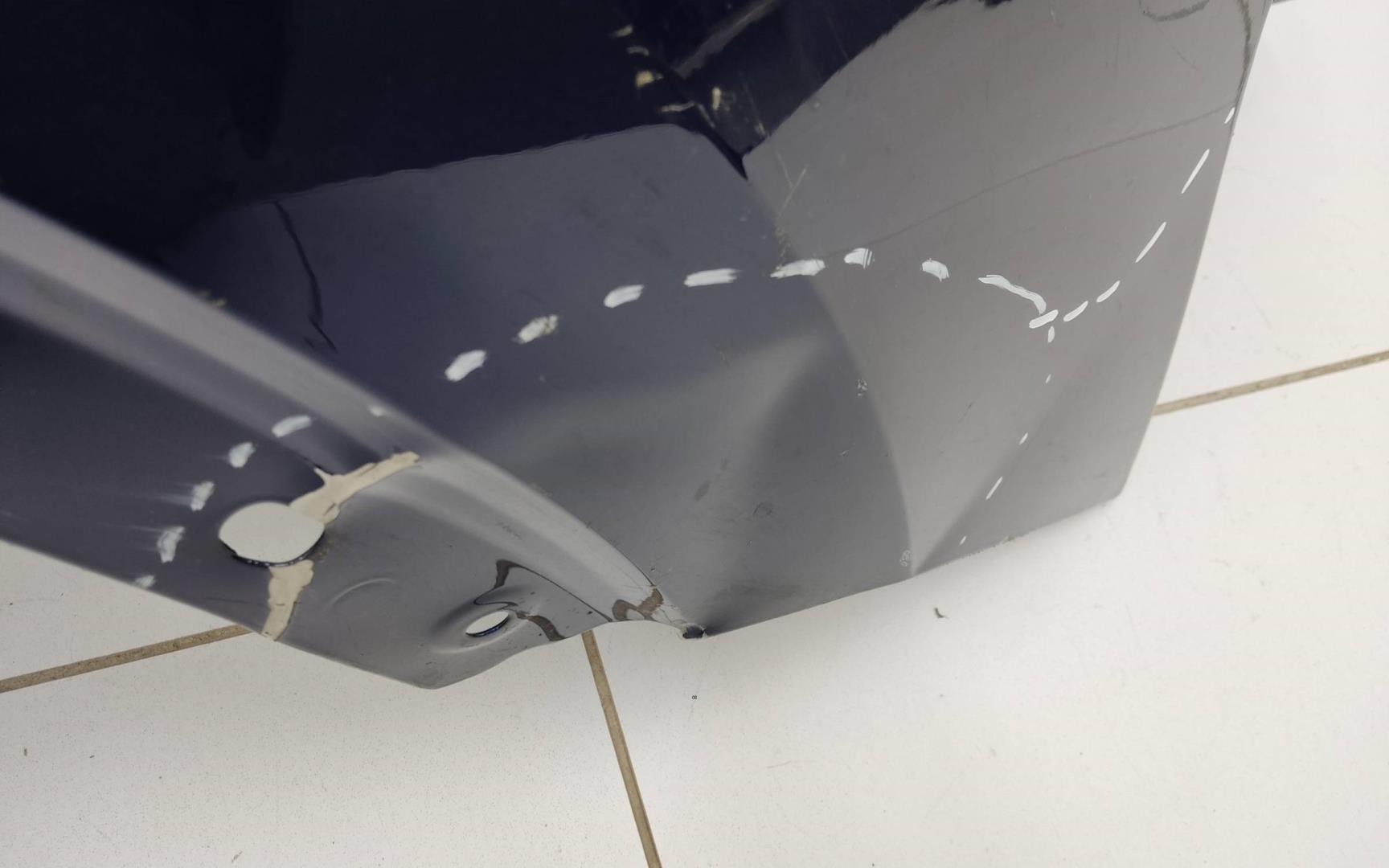 Крыло переднее правое