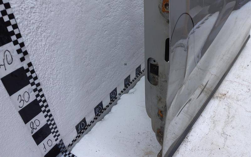 Дверь передняя левая