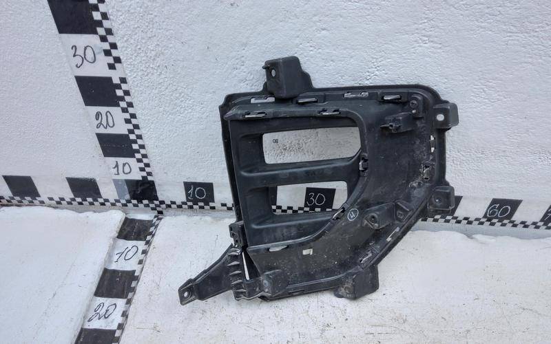 Накладка переднего бампера левая