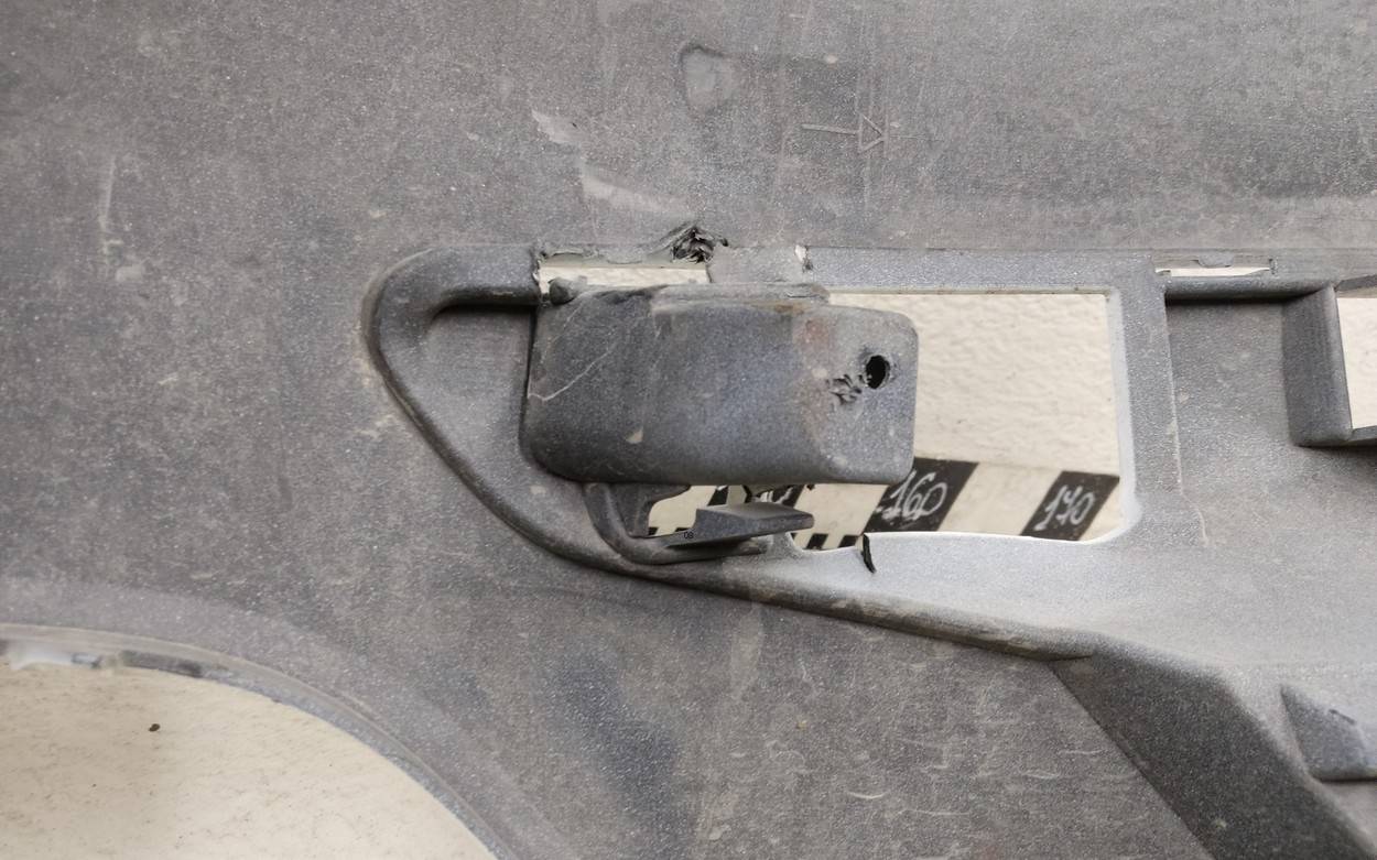 Бампер передний