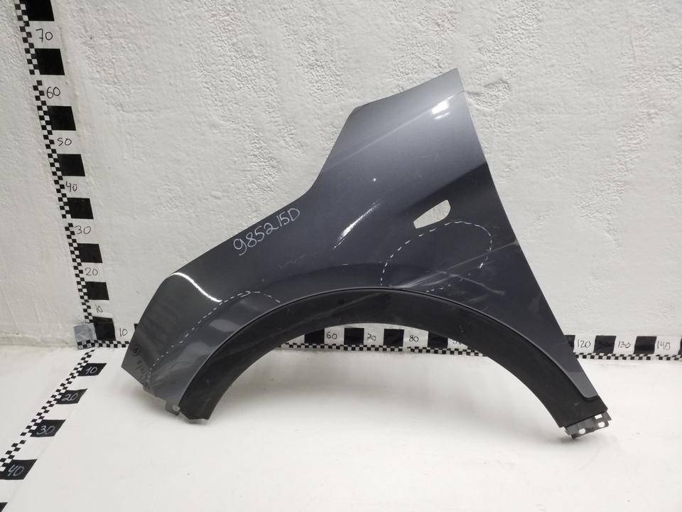 Крыло переднее левое