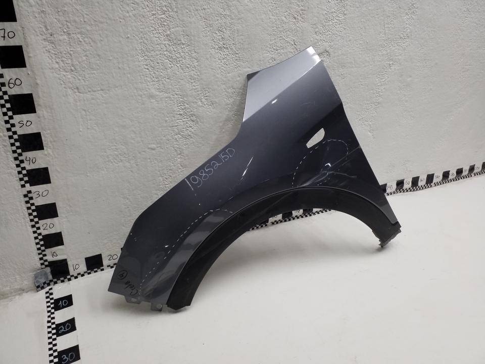 Крыло переднее левое