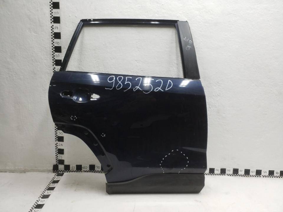 Дверь задняя правая