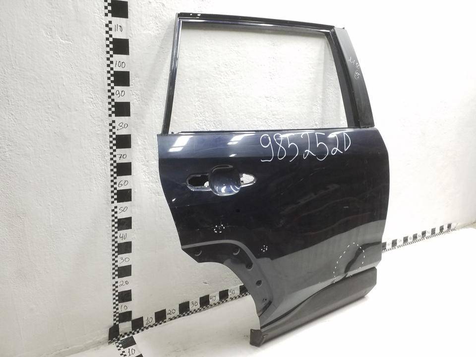 Дверь задняя правая