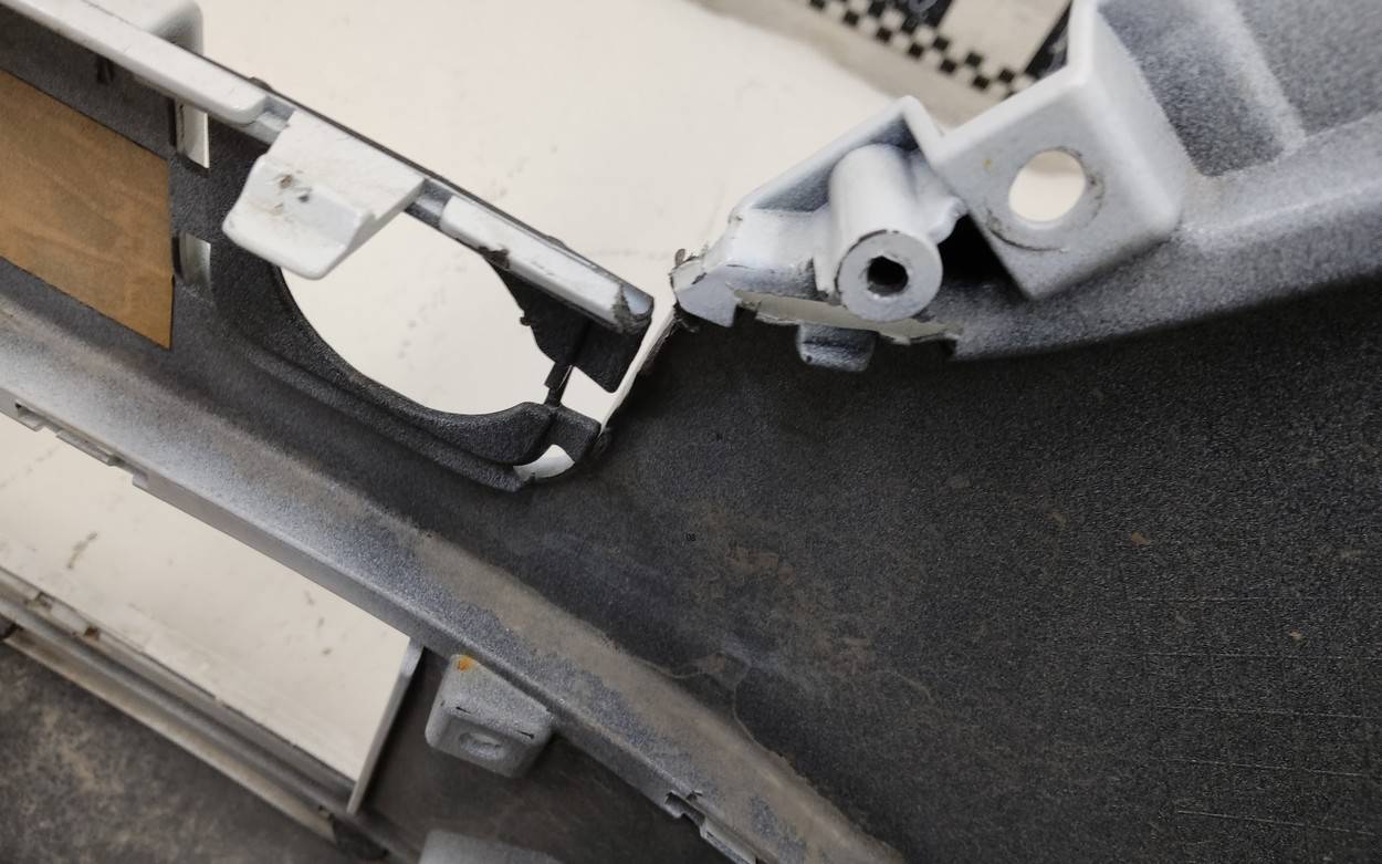 Бампер передний