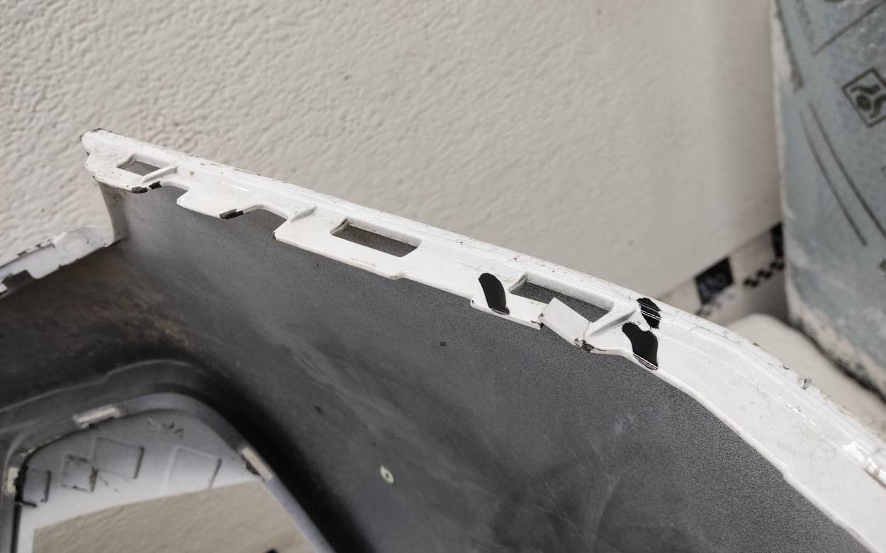 Бампер передний