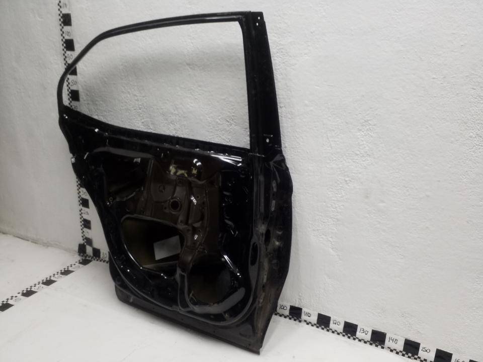 Дверь задняя левая