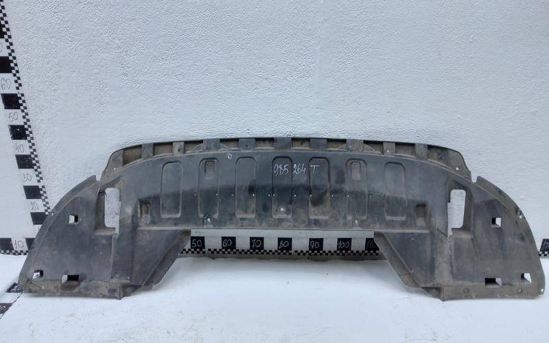 Пыльник двигателя центральный