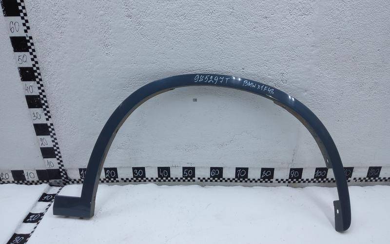 Накладка переднего крыла правого