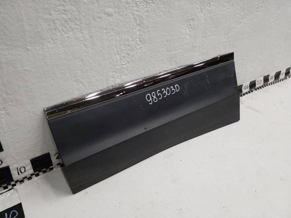 Накладка двери задней левой