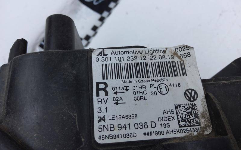 Фара правая