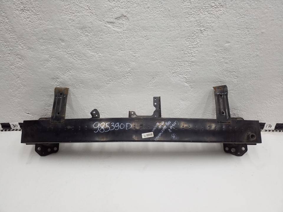 Усилитель переднего бампера