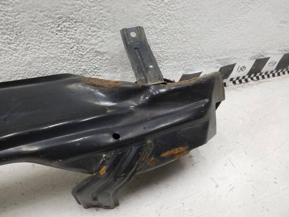 Усилитель заднего бампера