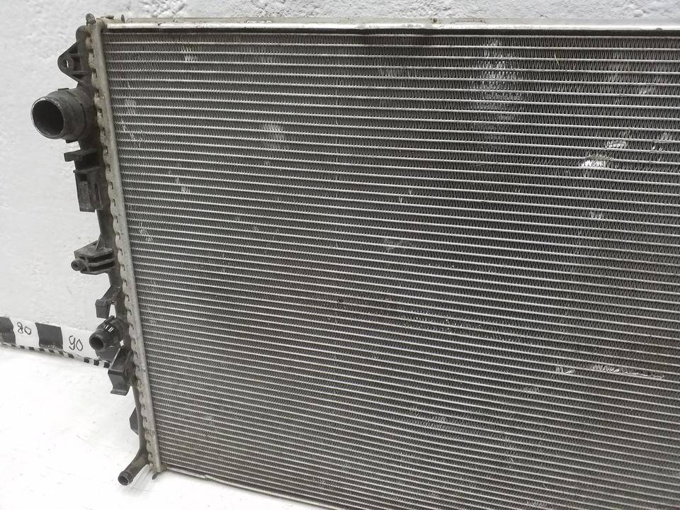 Радиатор охлаждения двигателя основной