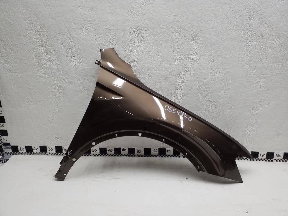 Крыло переднее правое