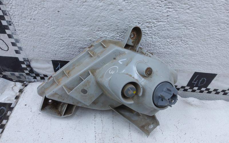 Фонарь задний в бампер левый