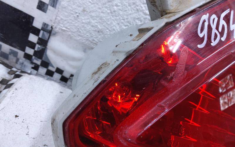 Фонарь задний в бампер левый