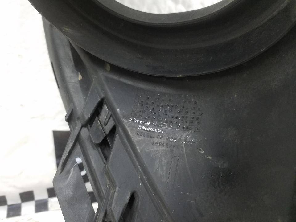 Накладка переднего бампера левая