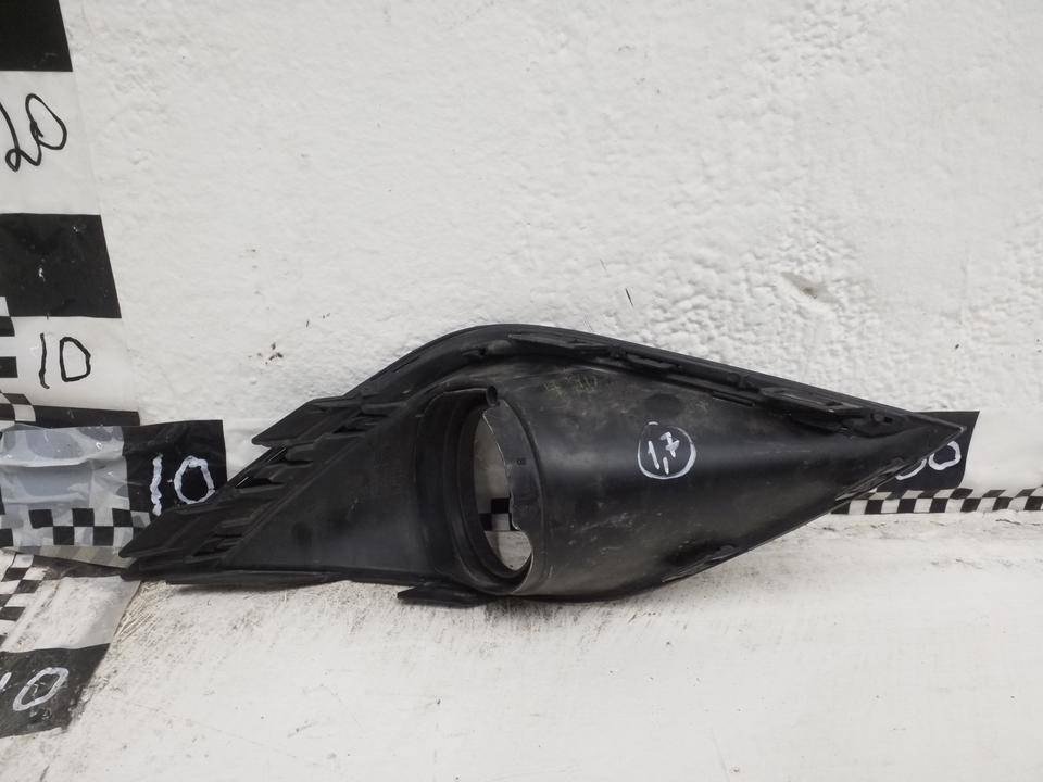 Накладка переднего бампера левая