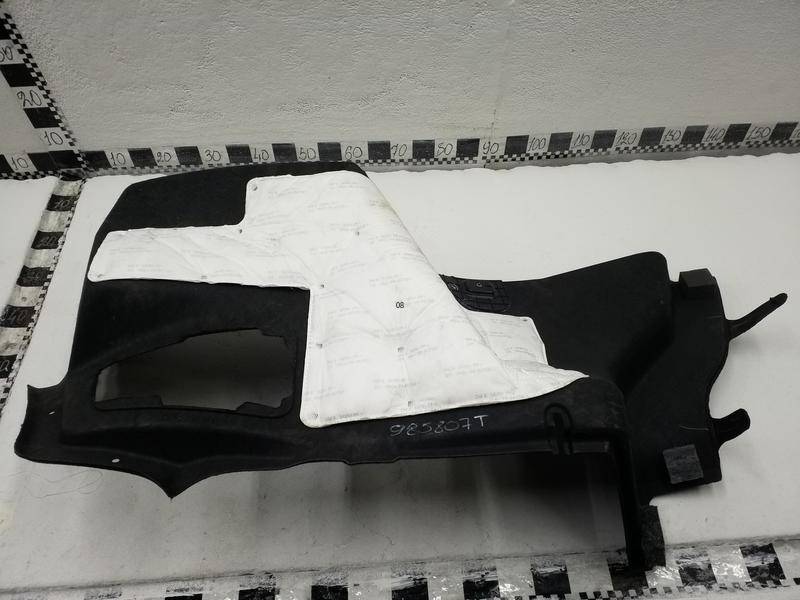 Обшивка багажника