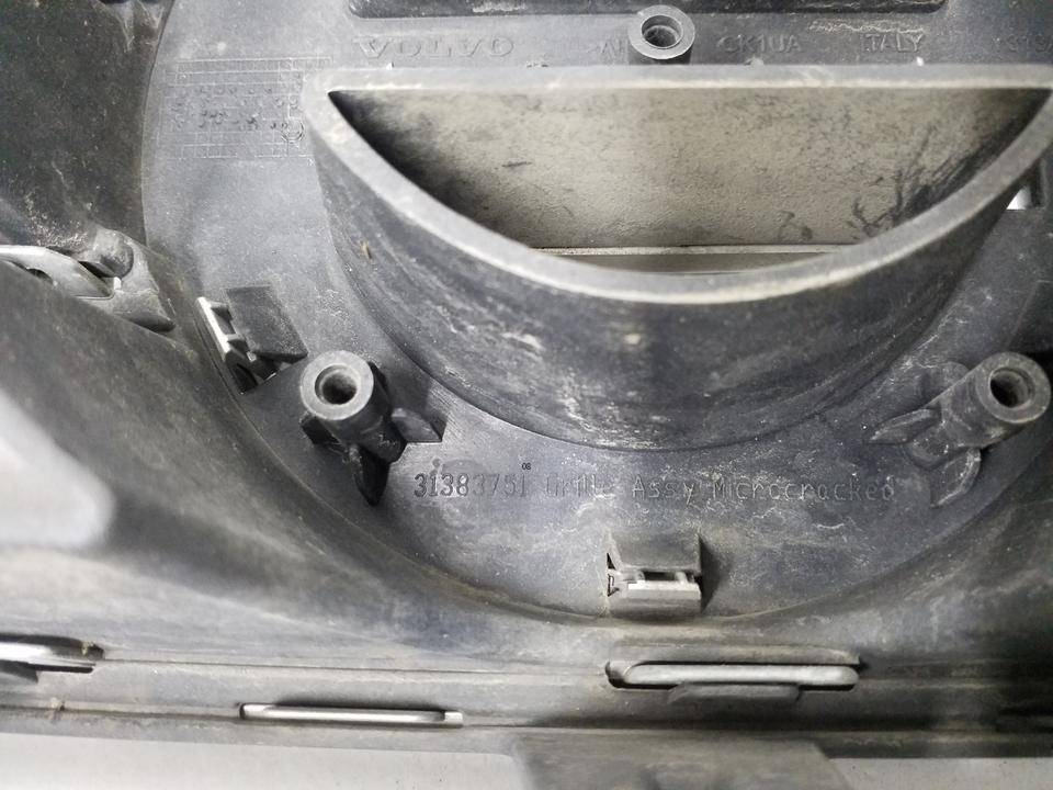 Решетка радиатора