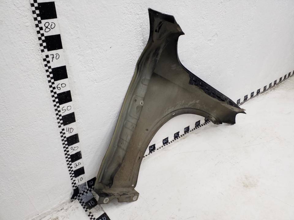 Крыло переднее левое