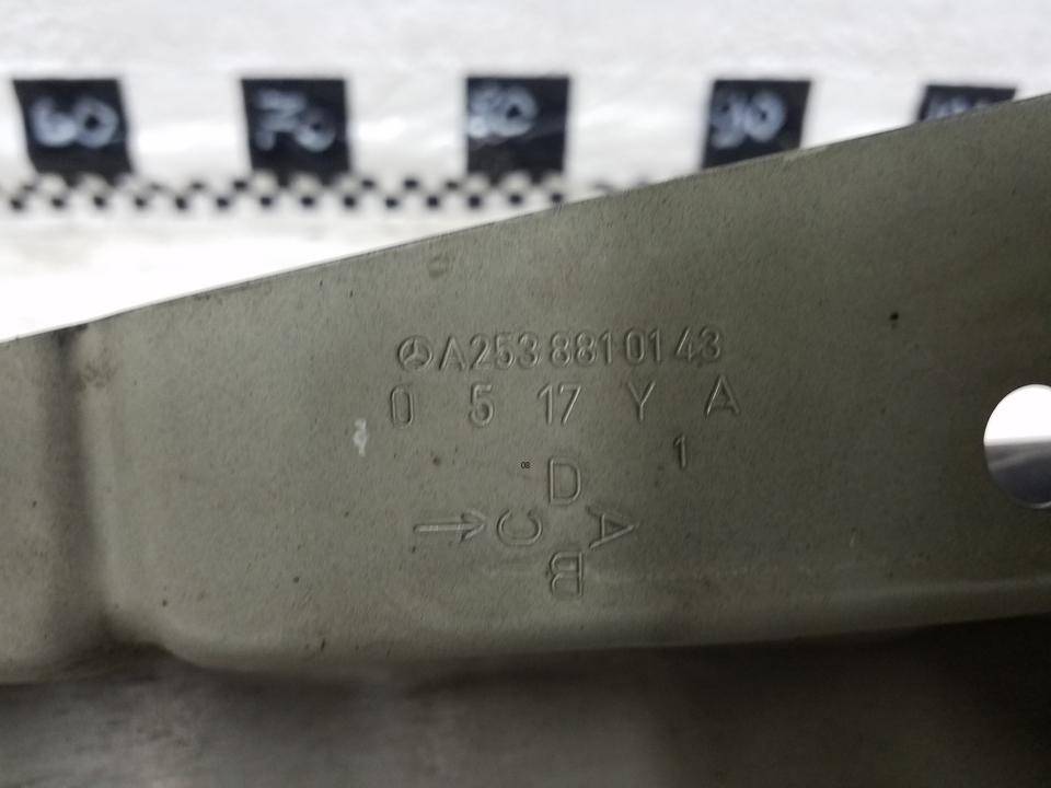 Крыло переднее левое